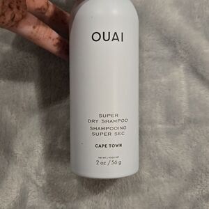 OUAI Super Dry Shampoo - Cape Town (Light Gray/White Bottle)